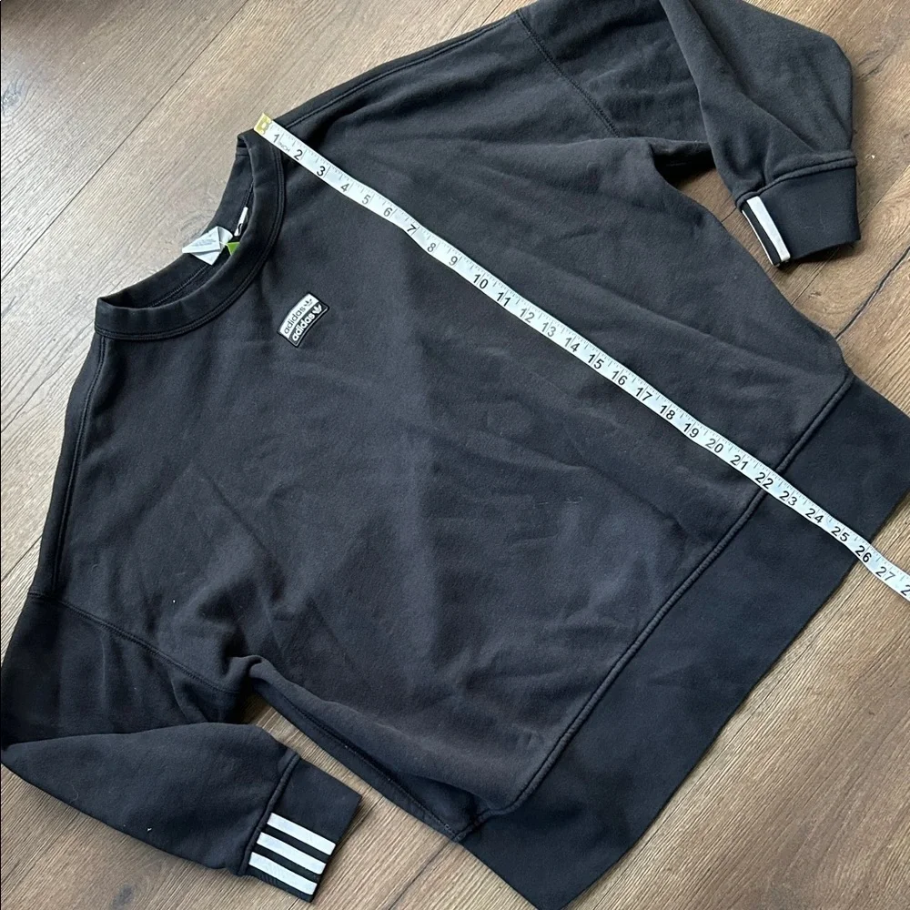 adidas Black Crewneck Sweater ! Large